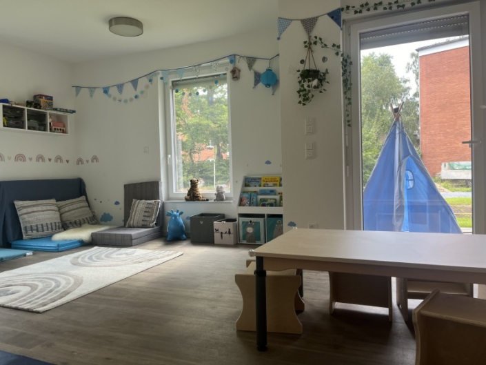 Kindertagespflege Regenbogen in Düsseldorf Kalkum: gut zu erreichen von Duisburg-Süd