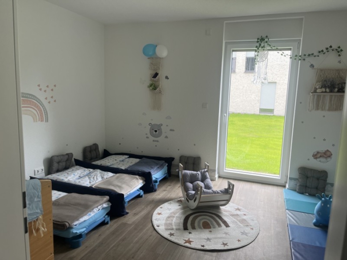 Kindertagespflege Regenbogen in Düsseldorf Kalkum: gut zu erreichen aus dem Duisburger Süden